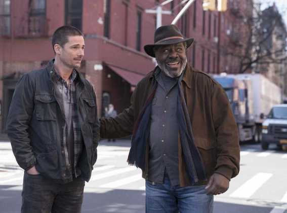 The Village 1x01