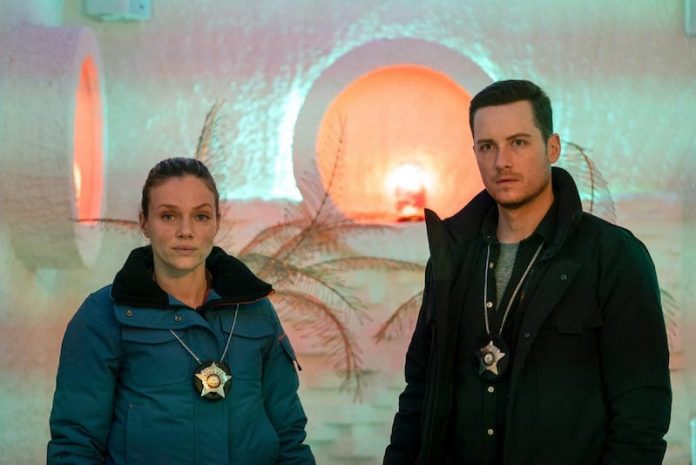 Chicago PD 8x11