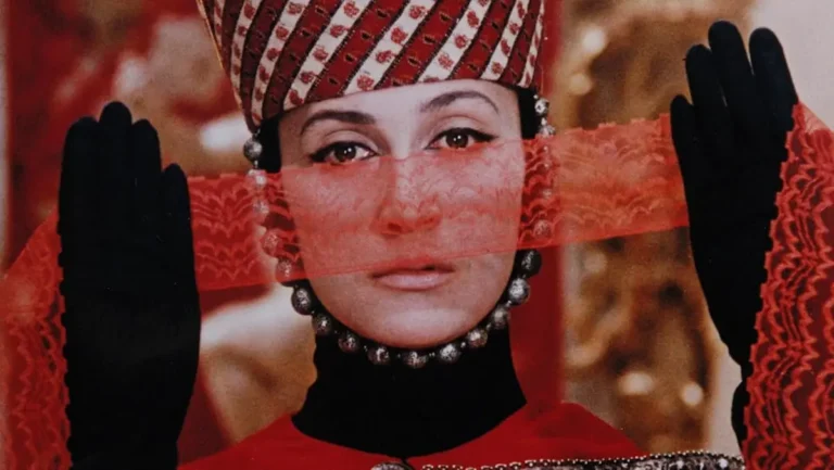 Il colore del melograno: il film diretto da Sergej Paradjanov Il colore del melograno: il film diretto da Sergej Paradjanov