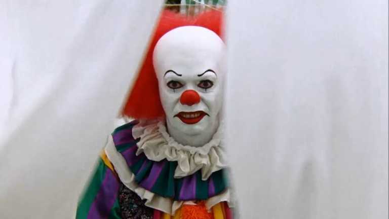 It: recensione del film con Tim Curry