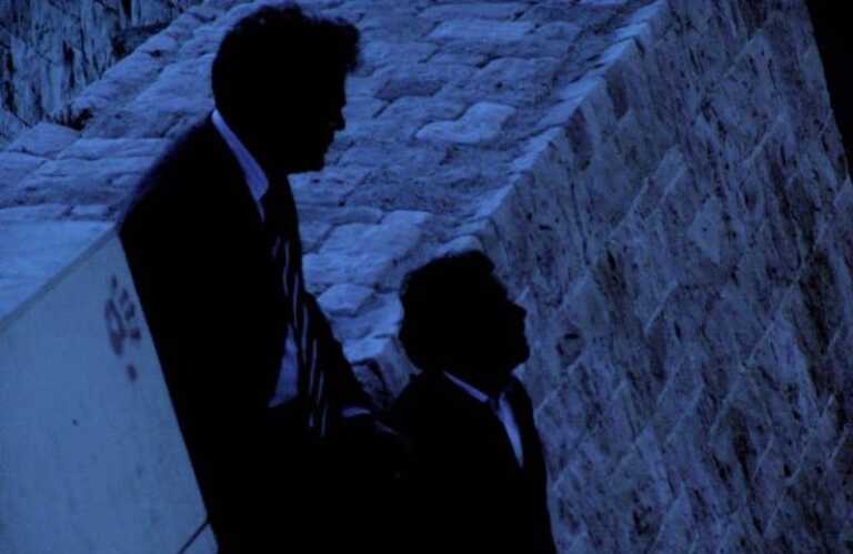 Falene: recensione del film di Andrès A. Arce