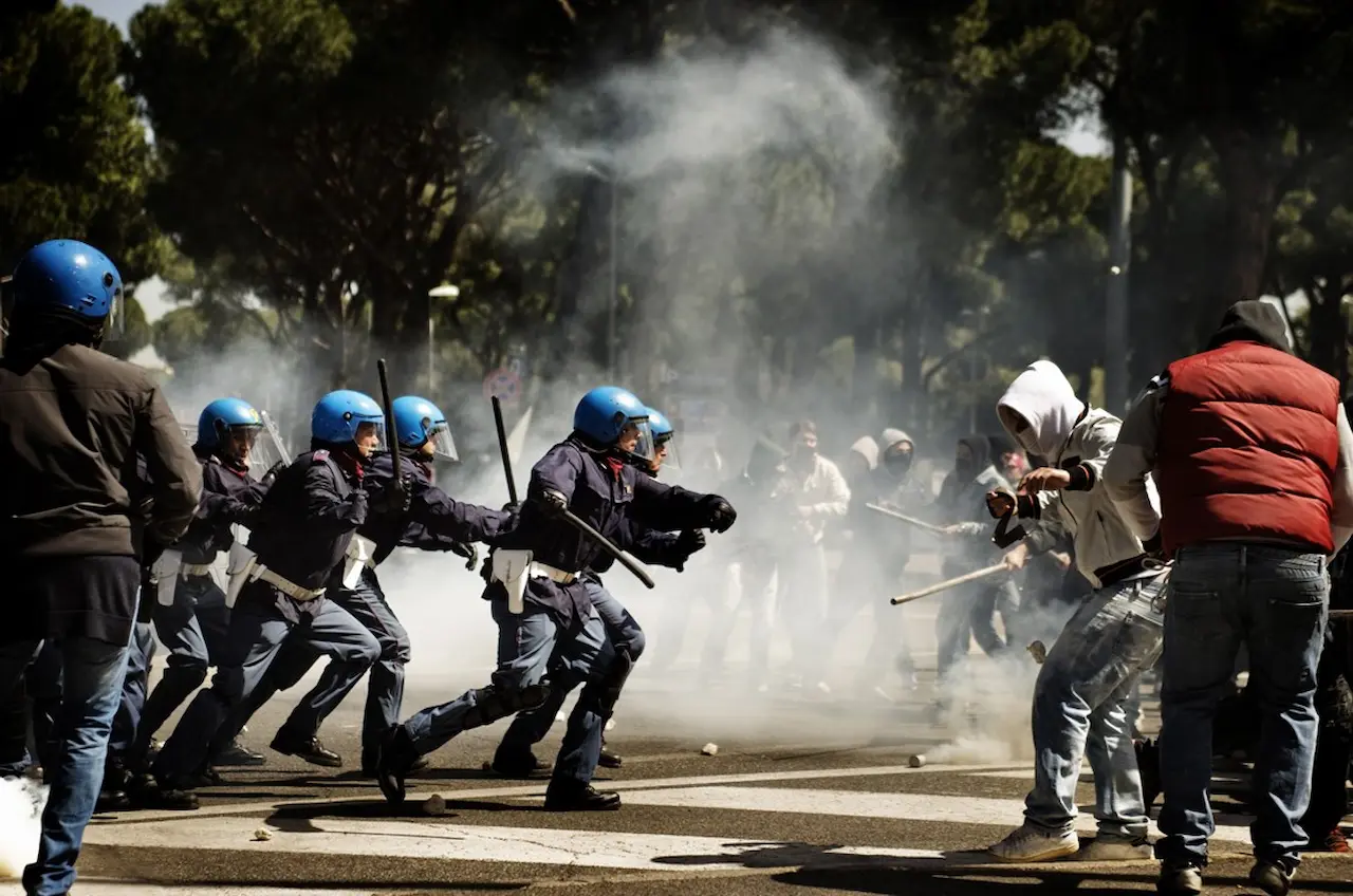 A.C.A.B. - All Cops Are Bastards Pierfrancesco Favino