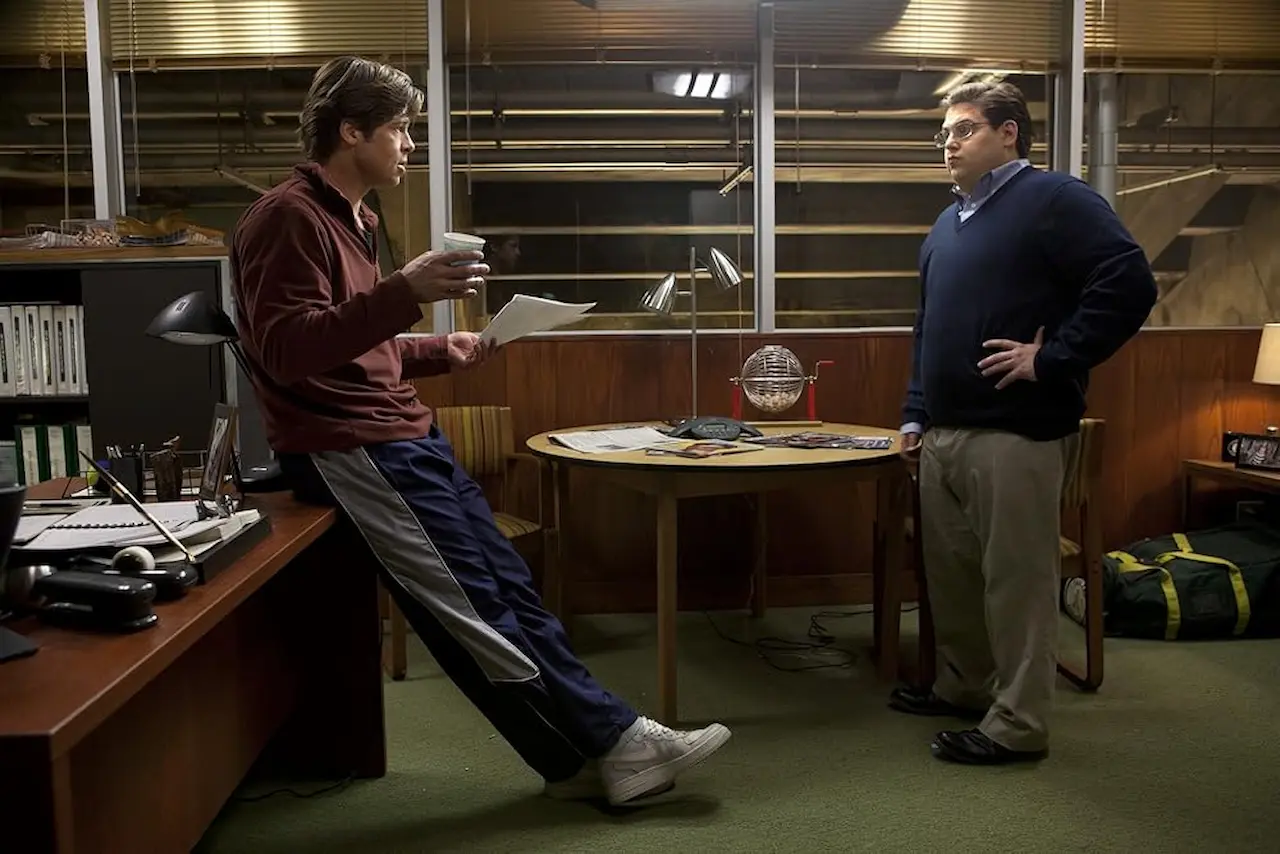 Brad Pitt e Jonah Hill in L'arte di vincere