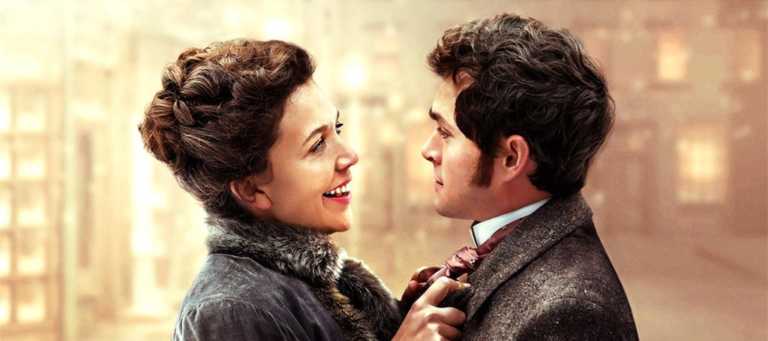 Hysteria: recensione del film con Maggie Gyllenhaal