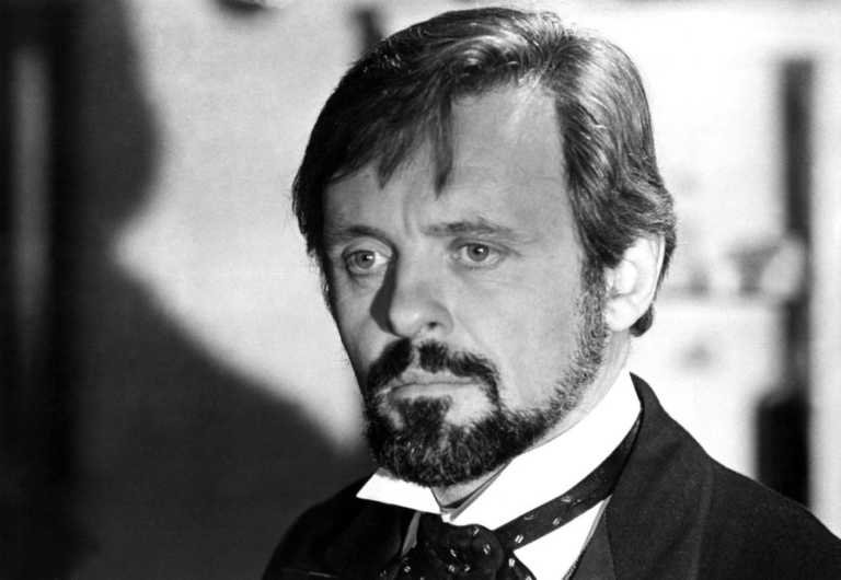 Anthony Hopkins nei panni di Hitchcock