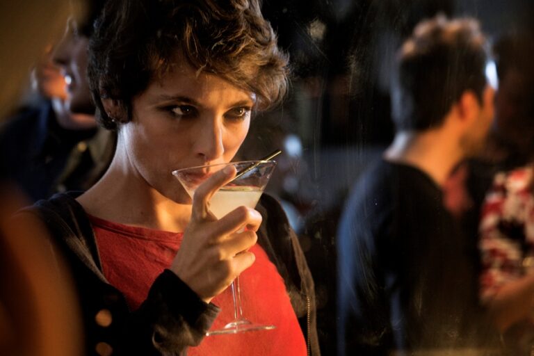 Miele: recensione del film di Valeria Golino