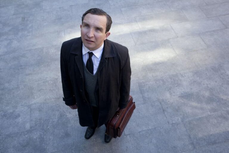 Still Life: recensione del film con Eddie Marsan e Joanne Froggatt