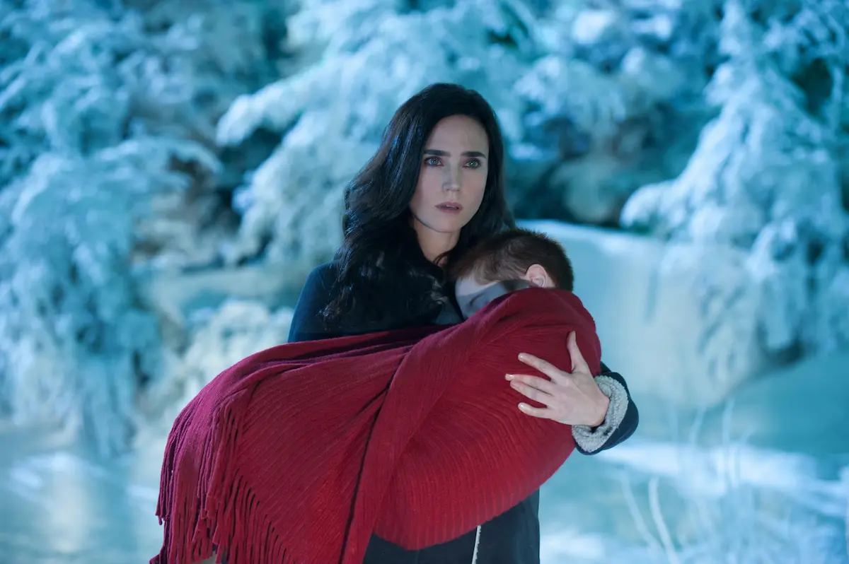 Jennifer Connelly e Ripley Sobo in Storia d'inverno (2014)