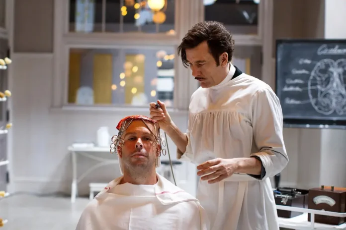 Clive Owen in The Knick