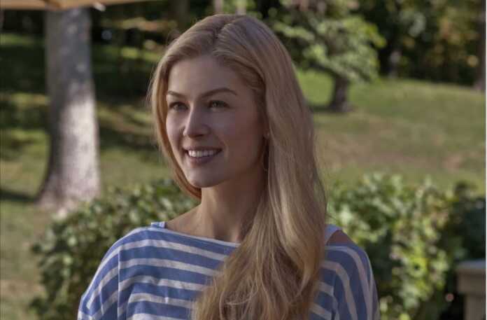 Rosamund Pike