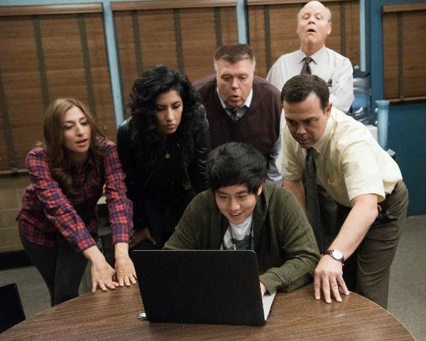 Brooklyn Nine Nine 2×13: anticipazioni e promo