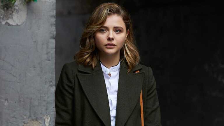 Chloe Moretz super chic per la campagna Dreamers di ‘Coach’