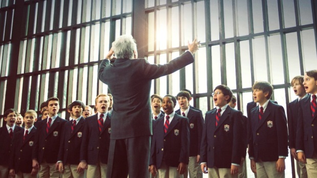 Boychoir: trailer e poster del film con Dustin Hoffman