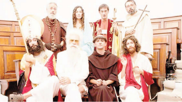 La solita commedia Inferno: recensione del film con Biggio e Mandelli