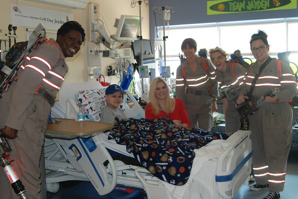 I nuovi Ghostbusters visitano il Boston Children’s Hospital [Foto]