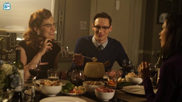 Gotham 2×05: foto dell’episodio “Scarification”