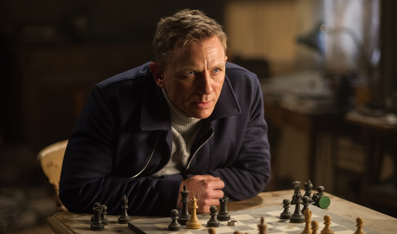 Daniel Craig nel film Spectre