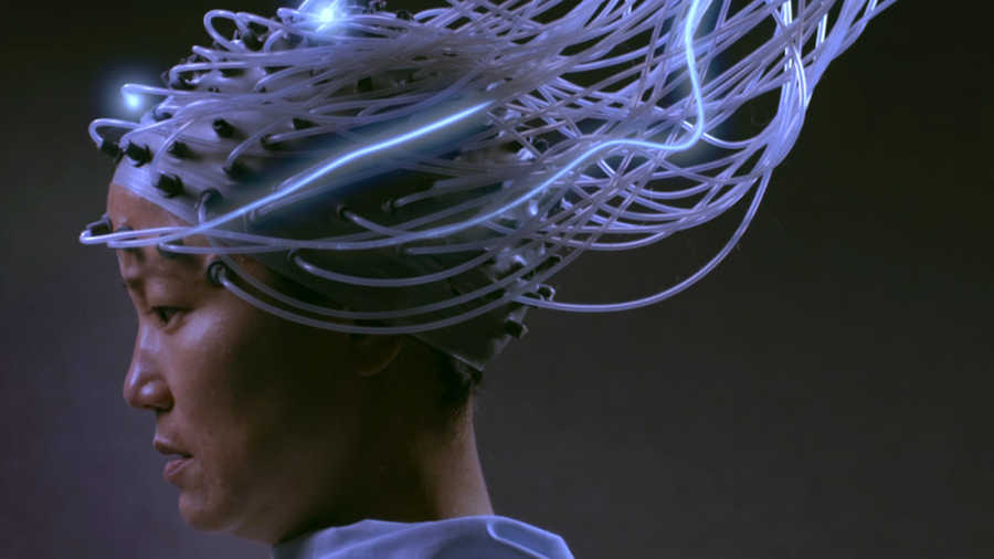 Advantageous recensione del film di Jennifer Pang Cinefilos.it