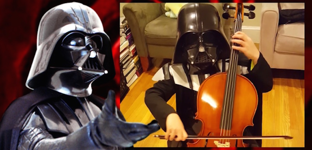 Mini Darth Vader suona la Marcia Imperiale al violoncello
