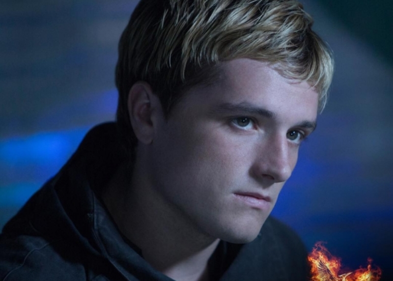 Katniss e Peeta nella nuova clip di Hunger Games il Canto della Rivolta Parte 2 Katniss e Peeta nella nuova clip di Hunger Games il Canto della Rivolta Parte 2