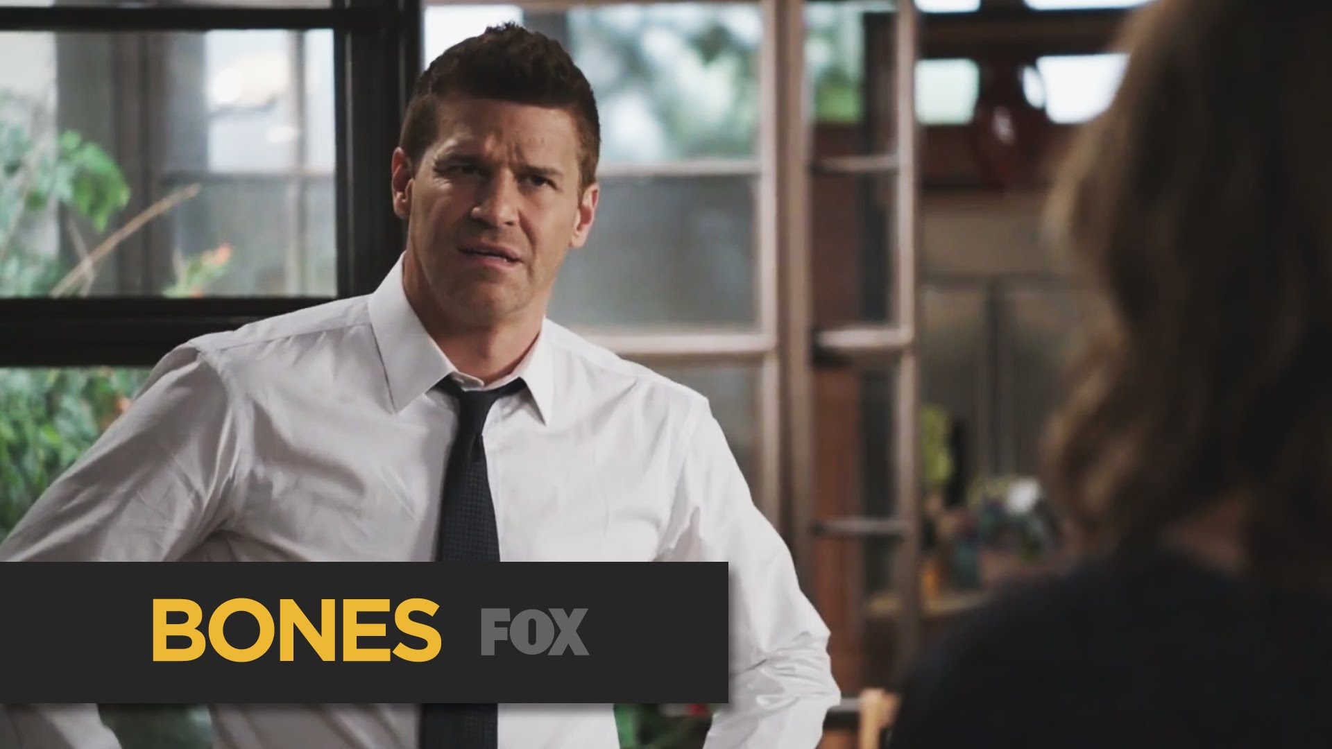 Bones 11×06: clip dall’episodio “The Senator in the Street Sweeper” Bones 11×06: clip dall’episodio “The Senator in the Street Sweeper”