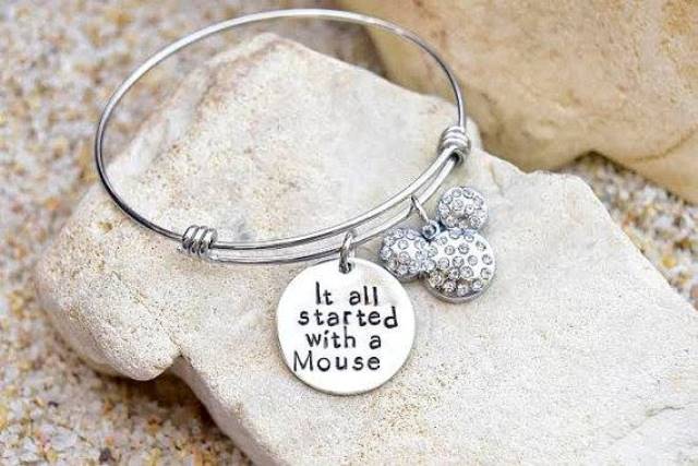 Disney: il bracciale perfetto per ogni fan [foto]