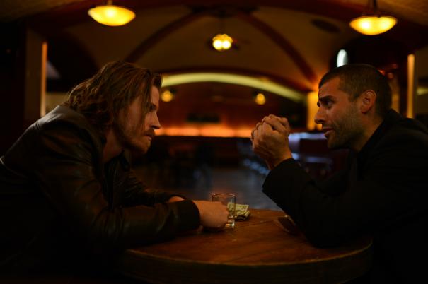 Oscar Isaac v Garret Hedlund nel trailer di Mojave