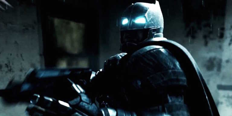 Batman v Superman: il Cavaliere Oscuro in agguato – foto Batman v Superman: il Cavaliere Oscuro in agguato – foto