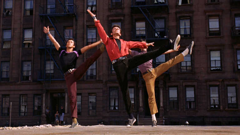 West Side Story: la prima foto ufficiale del film di Steven Spielberg West Side Story: la prima foto ufficiale del film di Steven Spielberg