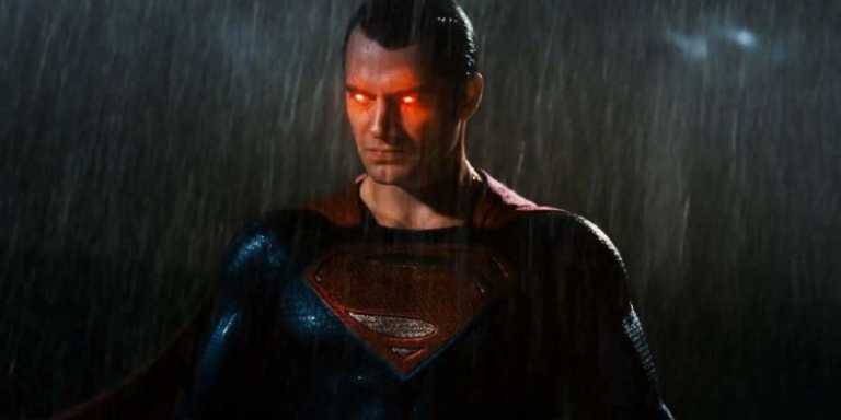 Batman v Superman: un epico nuovo trailer da Amazon Batman v Superman: un epico nuovo trailer da Amazon