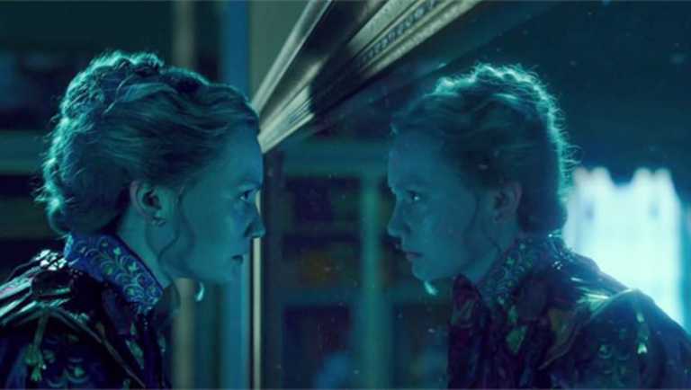 Alice Attraverso lo Specchio: Tim Burton presenta il film