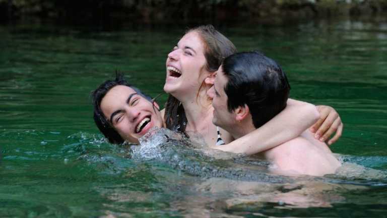 Un Bacio recensione del film di Ivan Cotroneo