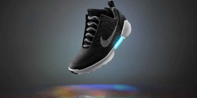 Nike Hyperadapt 1.0: le autoallaccianti di Ritorno al Futuro – spot