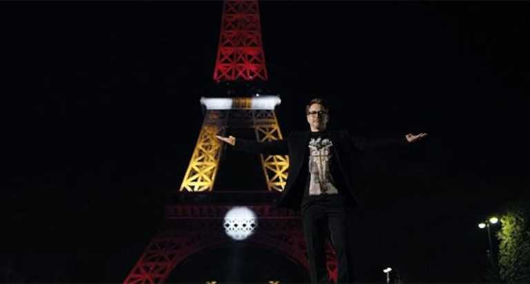 Captain America Civil War: la Torre Eiffel si schiera con Iron Man Captain America Civil War: la Torre Eiffel si schiera con Iron Man