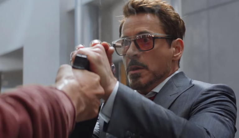 Captain America Civil War: è Bucky contro tutti nella nuova clip Captain America Civil War: è Bucky contro tutti nella nuova clip