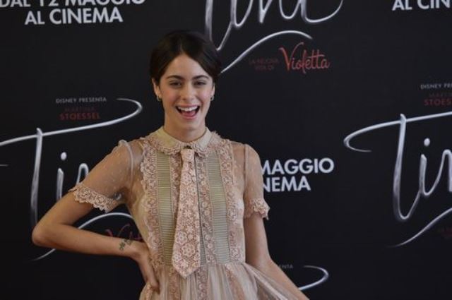Martina Stoessel a Roma racconta “la nuova vita di Violetta” con Tini