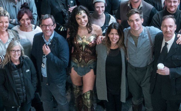 Wonder Woman: tutto il cast nella nuova foto