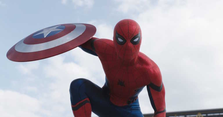Spider-Man saluta tutti nel nuovo spot di Captain America Civil War Spider-Man saluta tutti nel nuovo spot di Captain America Civil War