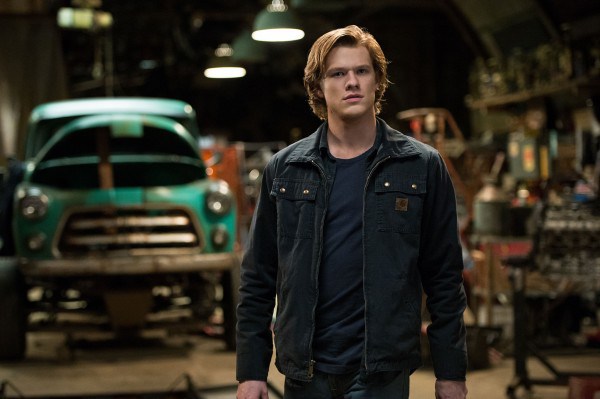 Monster Trucks: trailer italiano del film con Lucas Till