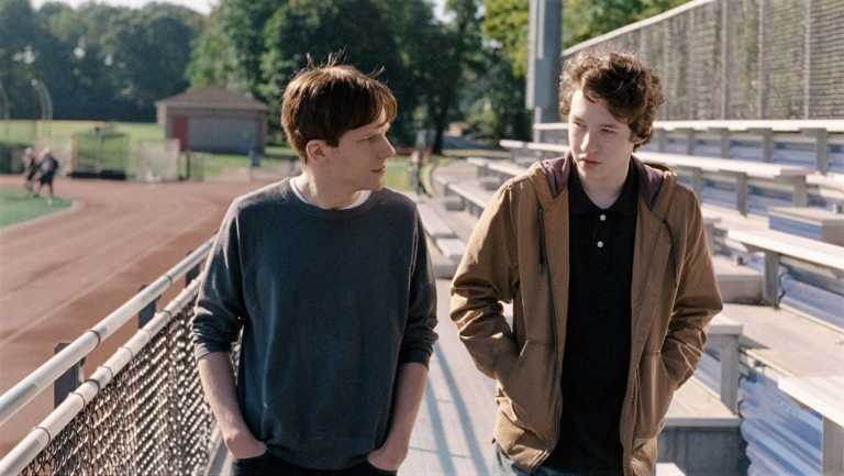 Segreti di famiglia: recensione del film con Jesse Eisenberg Segreti di famiglia: recensione del film con Jesse Eisenberg