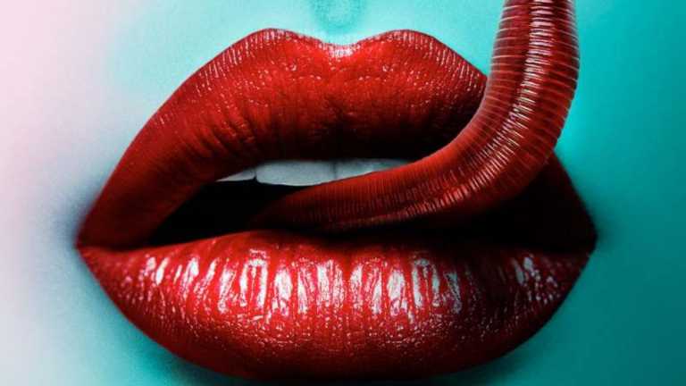 Viral: il primo trailer dell’horror di Joost e Schulman