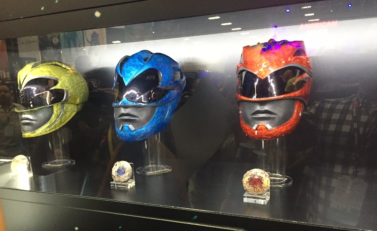 Power Rangers: gli elmi dei rangers esposti al Comic Con