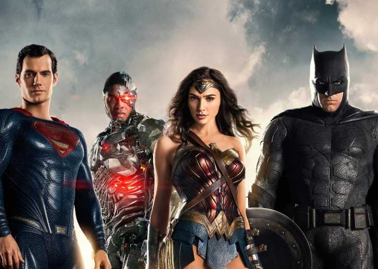 Justice League: gli eroi riuniti nella prima immagine ufficiale
