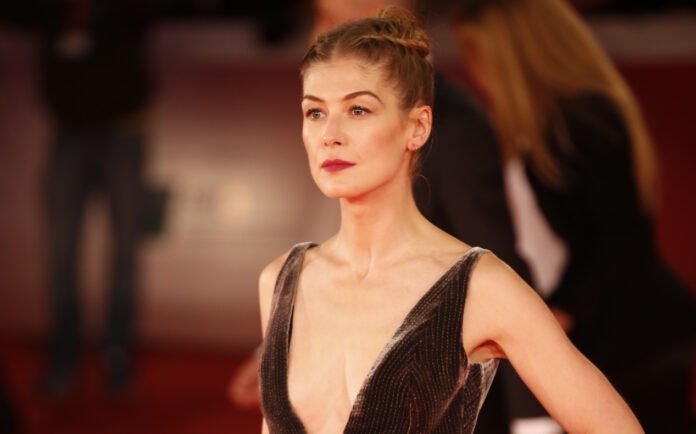 Rosamund Pike