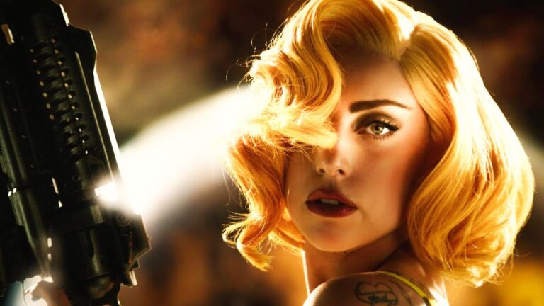 Venezia 75: Lady Gaga è arrivata al Lido, è lei la star