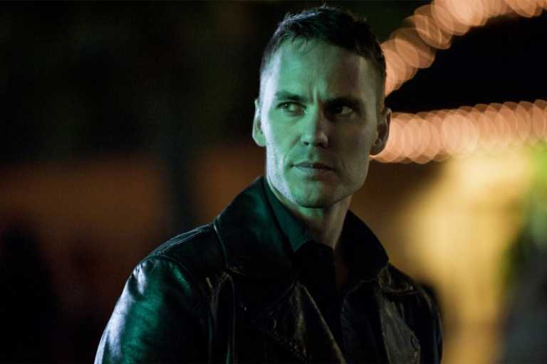 Taylor Kitsch con Dylan O’Brien in American Assassin