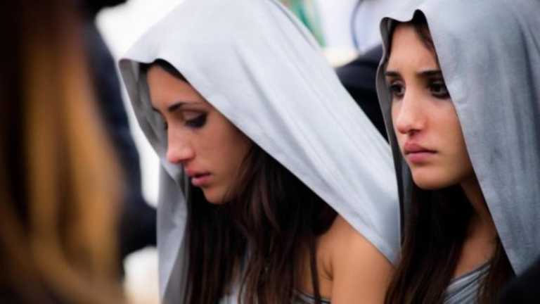 Indivisibili: recensione del film di Edoardo De Angelis