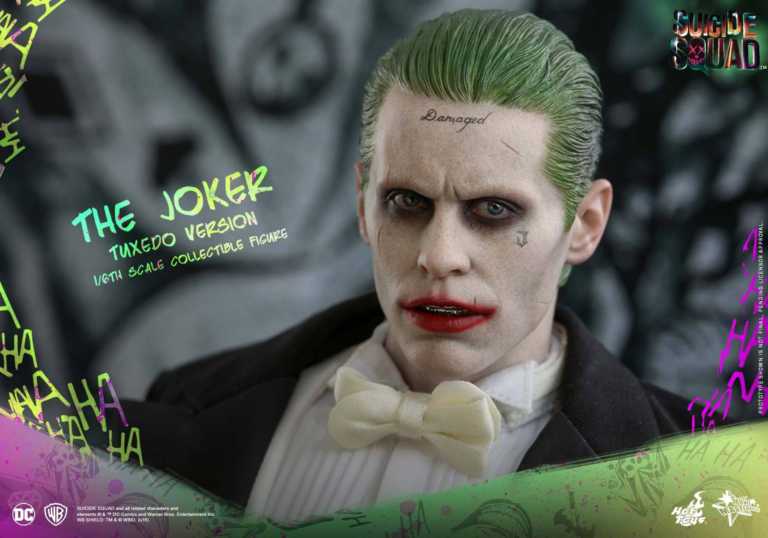 Suicide Squad: l’action figure in smoking del Joker Suicide Squad: l’action figure in smoking del Joker