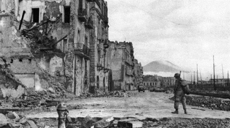 Naples ’44: recensione del doc di Francesco Patierno