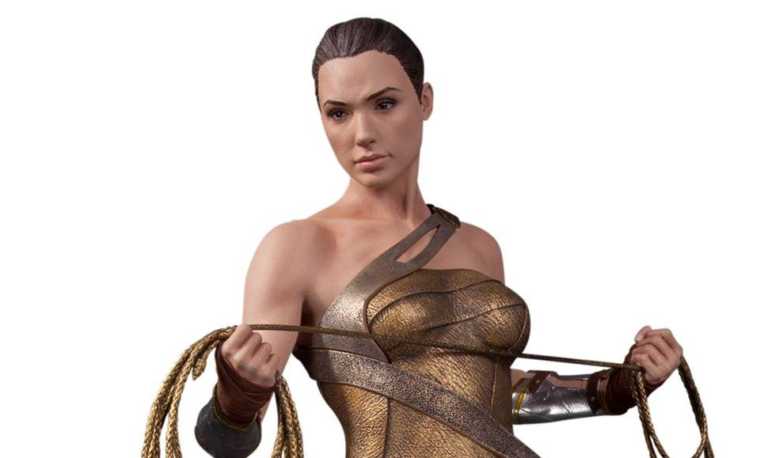 Wonder Woman: la statua di Diana da New York Comic Con Wonder Woman: la statua di Diana da New York Comic Con